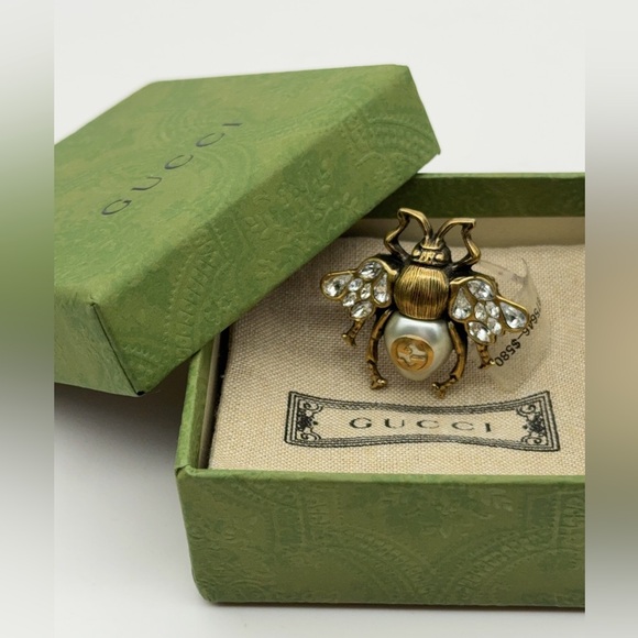 NEW Gucci Bee Ring with Crystals and Pearl Size S (US 6.5) - Picture 3 of 14
